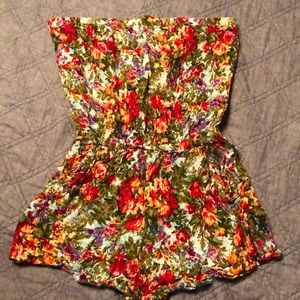 Floral Angie romper size medium